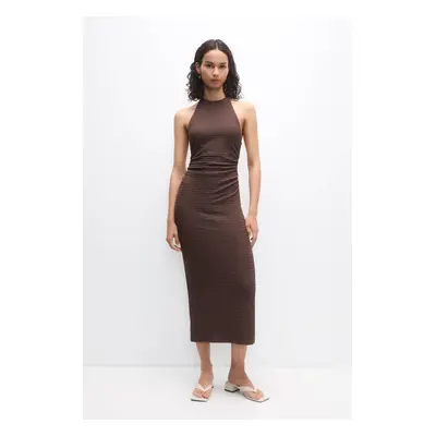 Vestido Midi Halter Com Textura