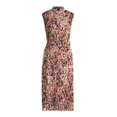 Vestido em crepe plissado com estampa floral